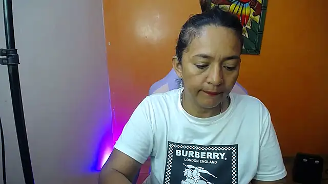 daleska ayala 1 online show from 02/01/25, 04:44