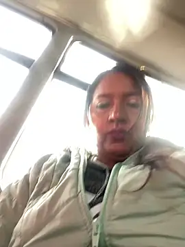 daleska ayala 1 online show from 03/22/25, 11:53