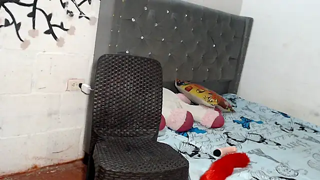 Snapshot of Styled_Four chatting on 09/10/25, 05:07 Styled Four online show from 09/10/25, 05:07