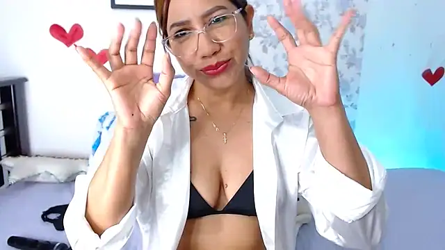 Snapshot of vanessa_cute1 chatting on 02/22/25, 05:02 vanessa cute1 online show from 02/22/25, 05:02