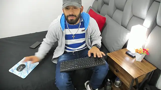 Thiagogomez online show from 03/09/26, 07:18