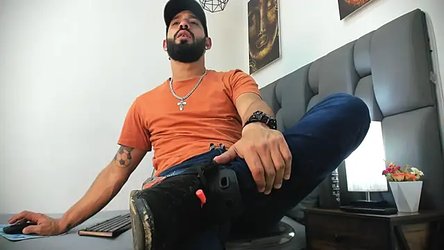 Thiagogomez online show from 04/09/26, 07:08