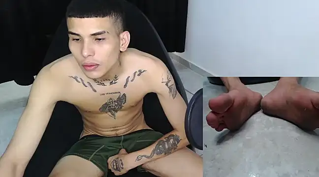 hot king20 online show from 02/10/25, 04:19