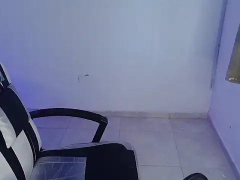 hot king20 online show from 12/05/25, 08:49