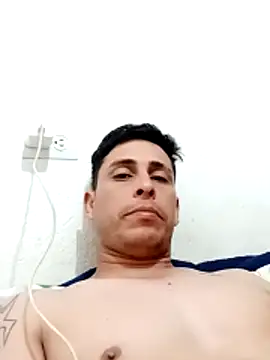 Snapshot of andresardila chatting on 12/18/25, 12:49 andresardila online show from 12/18/25, 12:49