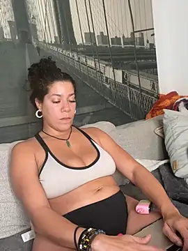 Bigbuttbrooklynn online show from 02/19/25, 06:44