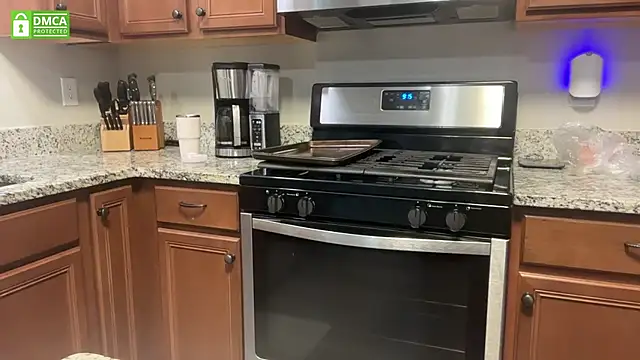 Cosmic Rose online show from 09/29/25, 01:16