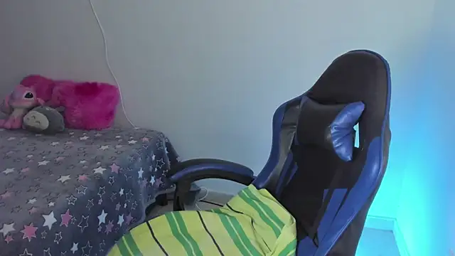 roseliam25 online show from 02/28/26, 02:07