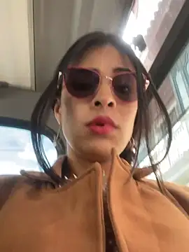Snapshot of Astrid-- chatting on 04/27/26, 02:59 Astrid-- online show from 04/27/26, 02:59