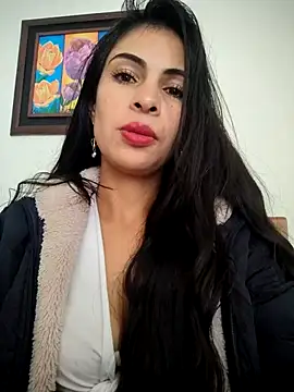 Snapshot of Astrid-- chatting on 04/29/26, 03:16 Astrid-- online show from 04/29/26, 03:16