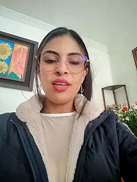 Snapshot of Astrid-- chatting on 05/12/26, 02:58 Astrid-- online show from 05/12/26, 02:58