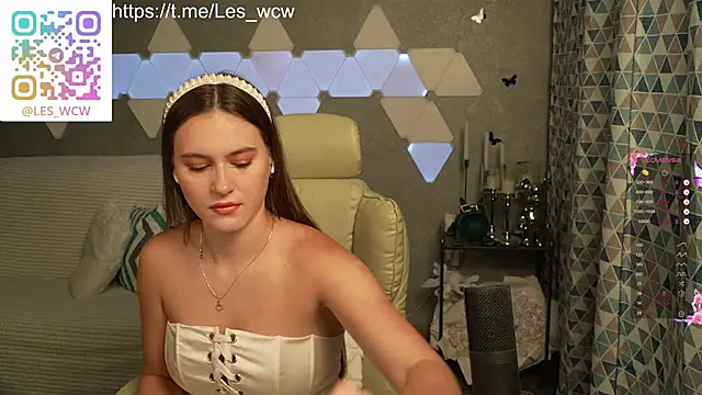 HarleyDeess online show from 11/04/25, 10:20