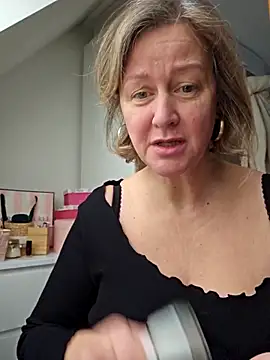 MarleneBloem online show from 02/27/25, 09:43