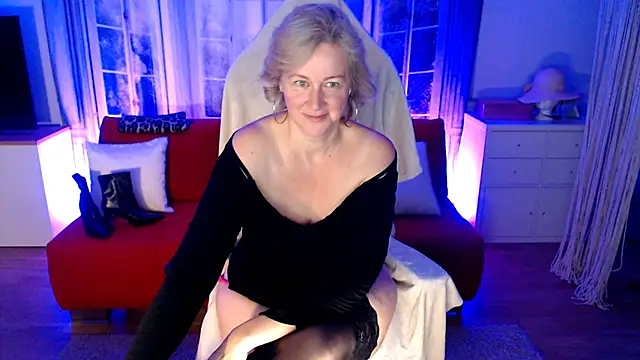 MarleneBloem online show from 10/03/25, 05:26