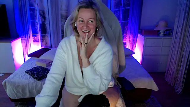 MarleneBloem online show from 11/14/25, 09:52