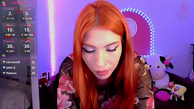 ValentinaMiller  online show from 01/12/25, 10:01