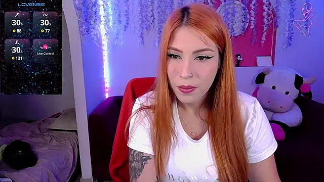 ValentinaMiller  online show from 02/04/25, 09:52