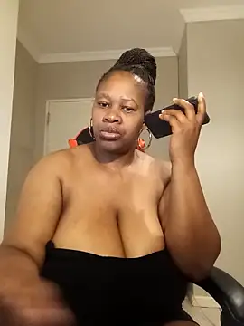 bustylisa1983 online show from 03/28/26, 04:23