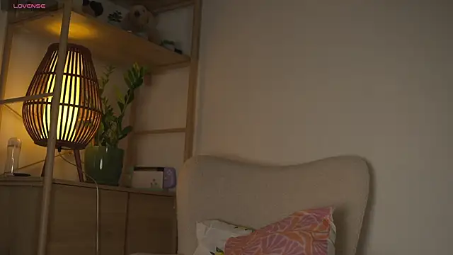 Snapshot of HelloHodge chatting on 09/25/25, 07:23 HelloHodge online show from 09/25/25, 07:23