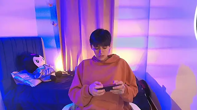 9 Fernanda 9 online show from 09/19/25, 07:10