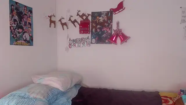 lou cute online show from 12/24/24, 06:50