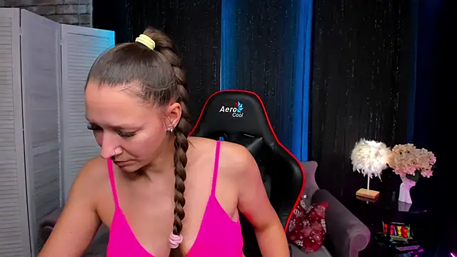 SarahCoksss online show from 11/09/25, 12:03