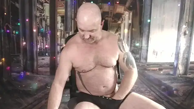 ManlyPrisonGuy online show from 10/22/25, 11:32