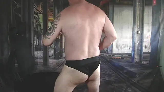 Snapshot of ManlyPrisonGuy chatting on 04/23/26, 02:19 ManlyPrisonGuy online show from 04/23/26, 02:19