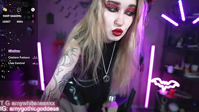 Snapshot of amywhitenessxx chatting on 05/24/26, 11:26 amywhitenessxx online show from 05/24/26, 11:26
