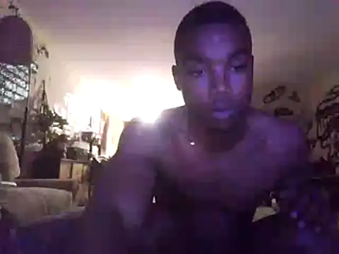 Snapshot of Shhhtrey0375 chatting on 06/14/26, 02:57 Shhhtrey0375 online show from 06/14/26, 02:57