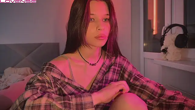 Snapshot of YourOblivion chatting on 02/04/25, 06:27 YourOblivion online show from 02/04/25, 06:27