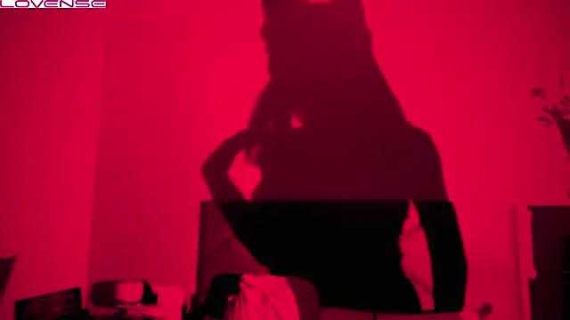 Snapshot of YourOblivion chatting on 03/19/25, 09:05 YourOblivion online show from 03/19/25, 09:05