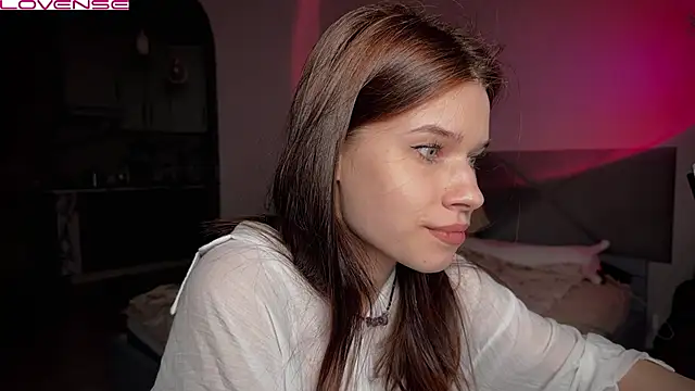 Snapshot of YourOblivion chatting on 03/21/25, 05:34 YourOblivion online show from 03/21/25, 05:34