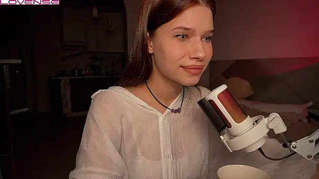 Snapshot of YourOblivion chatting on 03/21/25, 08:40 YourOblivion online show from 03/21/25, 08:40