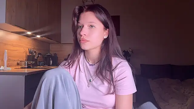 Snapshot of YourOblivion chatting on 09/15/25, 07:25 YourOblivion online show from 09/15/25, 07:25