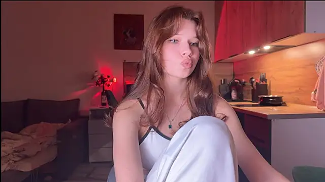 Snapshot of YourOblivion chatting on 10/17/25, 07:49 YourOblivion online show from 10/17/25, 07:49