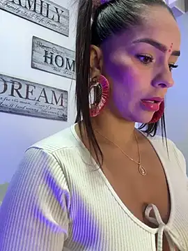 Mau White online show from 01/05/25, 01:35