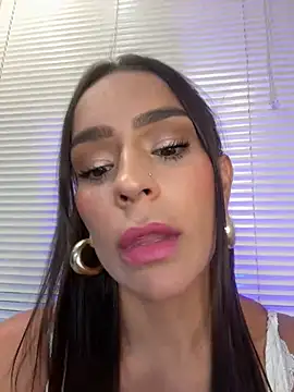 Mau White online show from 03/12/25, 12:42