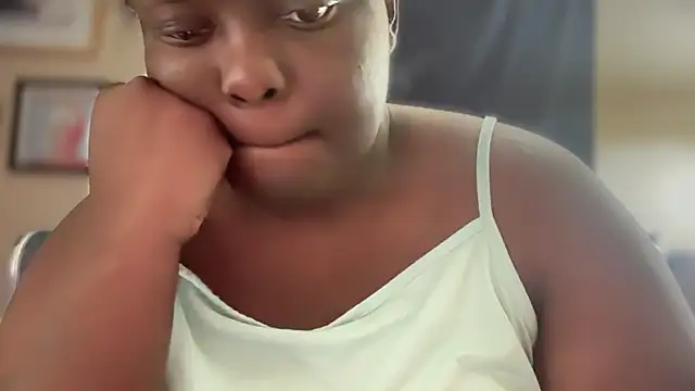 Yagurl  west online show from 03/01/25, 09:37