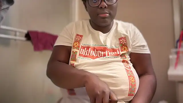 Yagurl  west online show from 10/02/25, 08:27