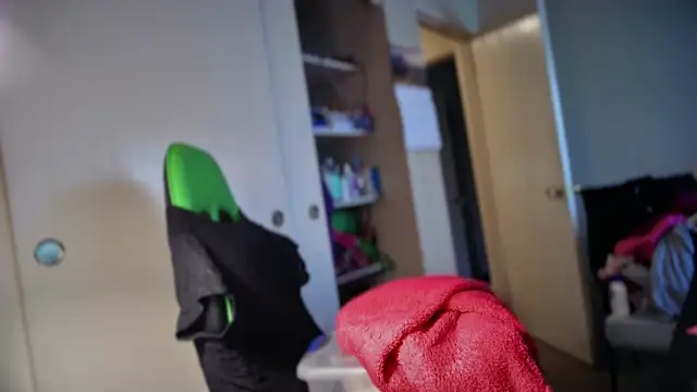 Yagurl  west online show from 01/10/26, 10:58