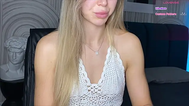 viviann evans online show from 09/22/25, 01:07