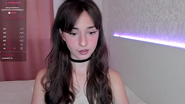 Snapshot of XYour_CharmX chatting on 09/21/25, 01:13 XYour CharmX online show from 09/21/25, 01:13