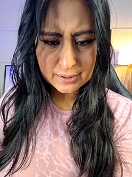 Amber gold  online show from 11/29/25, 03:42