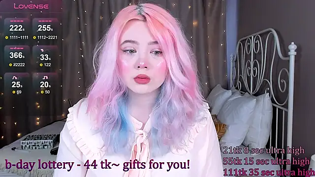 Snapshot of __KawaiiYuki__ chatting on 03/01/25, 08:45 KawaiiYuki online show from 03/01/25, 08:45