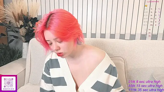   KawaiiYuki   online show from 11/27/25, 10:17