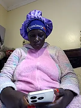 Poisonous Ivy online show from 04/04/26, 07:00