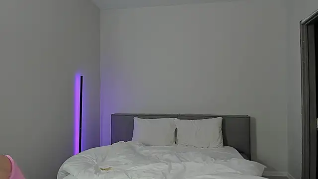 sarahphyllis online show from 10/29/25, 09:05