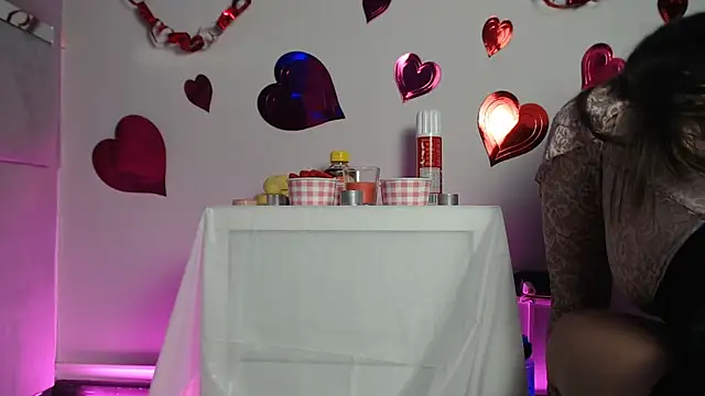 Paola Lyon  online show from 02/14/25, 07:12