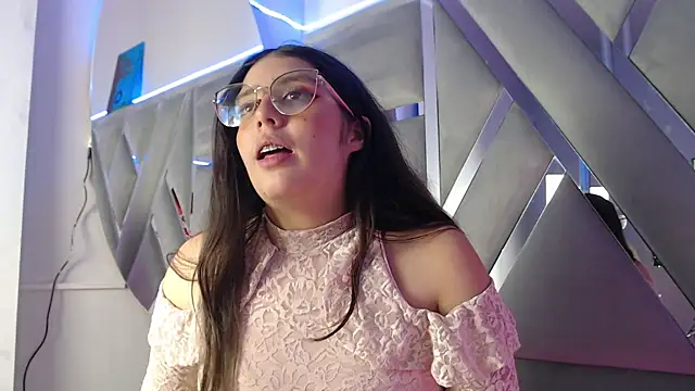 Paola Lyon  online show from 02/15/25, 01:21